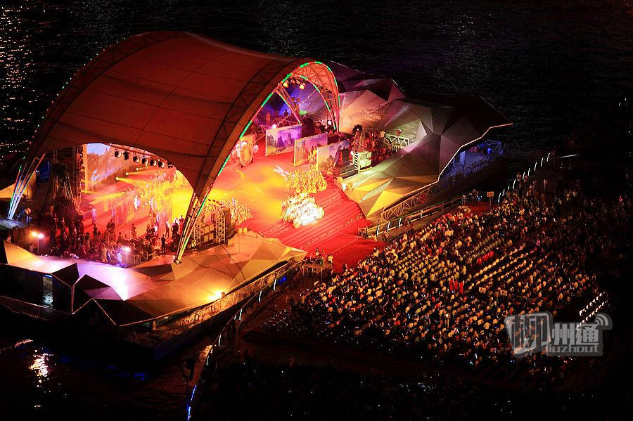 新柳州“艳照门”，震惊全时间！要亮瞎你的狗眼啦！！