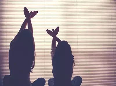 爱语| 女人管好自己已经很了不起,干吗要去管男人呢?