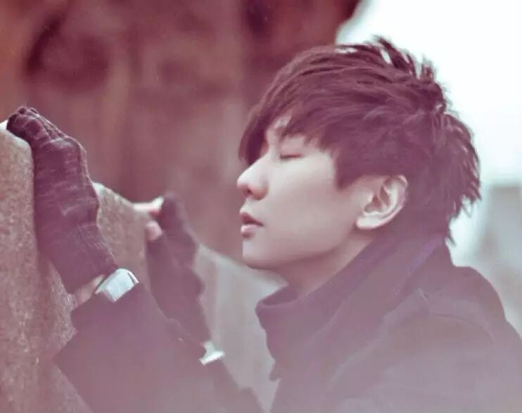 明星直播大战再升级:林俊杰签约熊猫TV