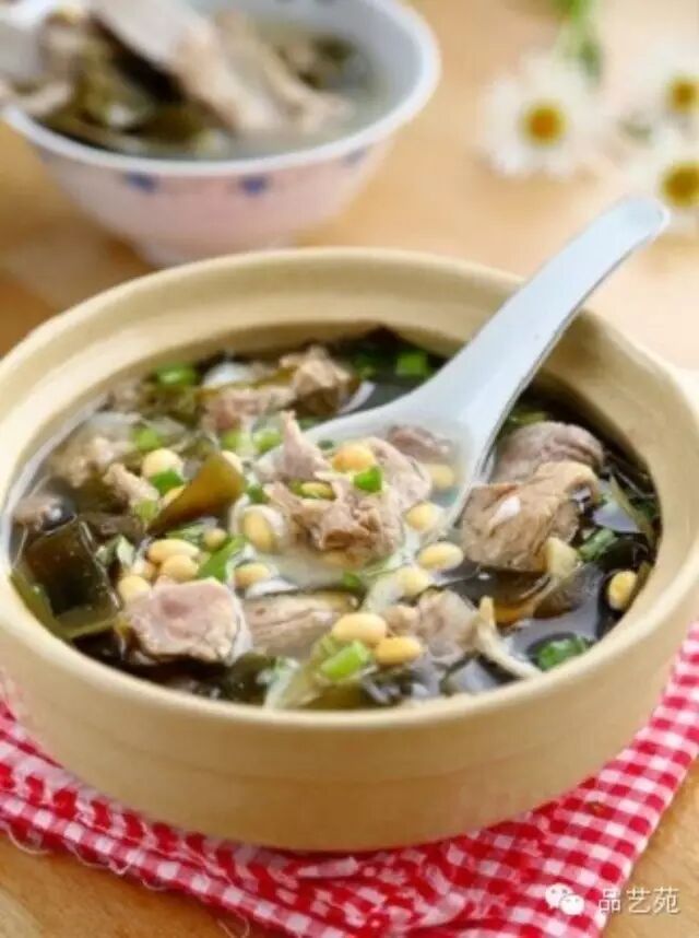 黄豆海带排骨汤，为家人分享