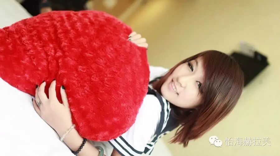 杨幂:眉毛改一下 年轻好几年