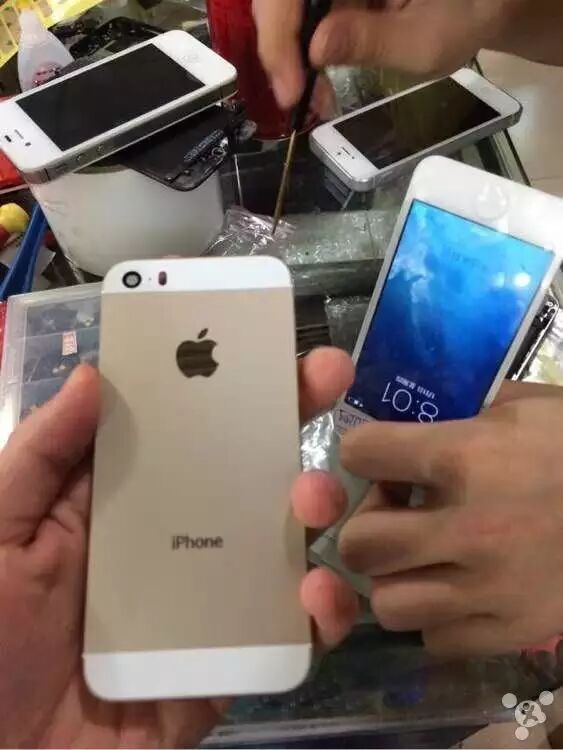 簡(jiǎn)直驚悚!華強(qiáng)北iPhone5c暴改iPhone5s,互聯(lián)網(wǎng)的一些事