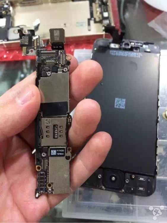 簡(jiǎn)直驚悚!華強(qiáng)北iPhone5c暴改iPhone5s,互聯(lián)網(wǎng)的一些事