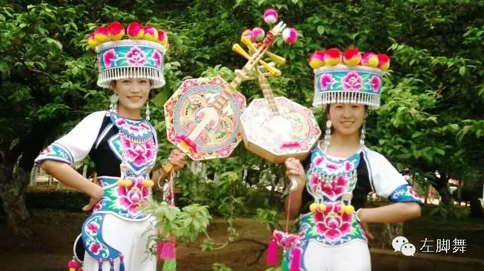 【弦子一响,脚板就痒】——牟定彝族的弦子