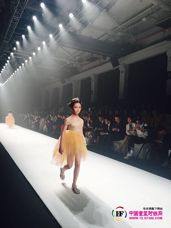 童话童装王国图片大全_童话王国装扮_童话王国童装