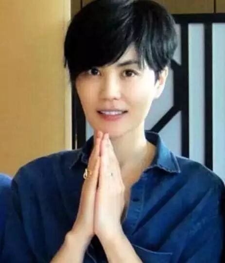 除了窦唯 李亚鹏 谢霆锋  王菲背后的男人竟然还有他