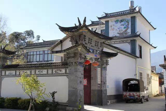 习大大考察云南大理舍不得离开那个地方