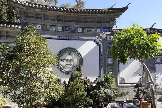 习大大考察云南大理舍不得离开那个地方