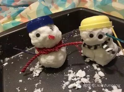 【科学】玩转小苏打：人造雪--冰激凌过家家--彩色发泡试验