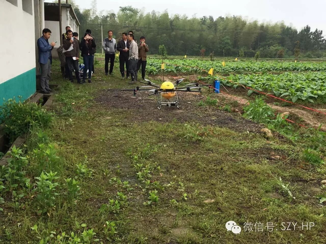智慧農(nóng)業(yè)、科技農(nóng)業(yè)需要“神器” 植保無人機(jī)