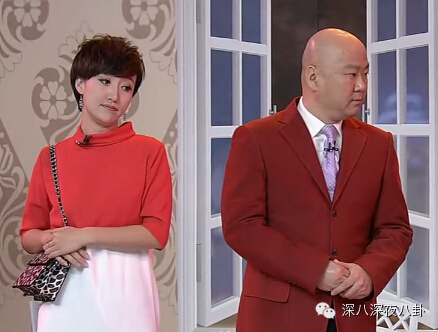 这女叫宋宁,之前总演小品,好像是早几年还上过春晚的.