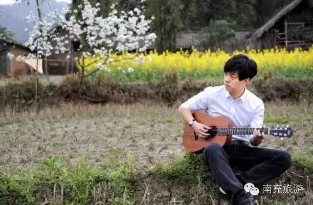 【心动南充】音乐诗人李健在南充取景视频曝光!说不定你...