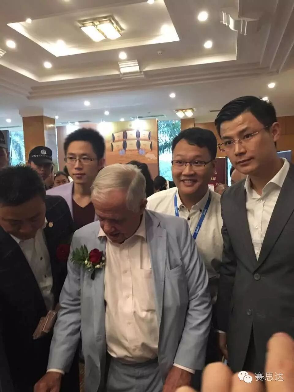 燃氣烤爐,旋轉爐,熱風循環爐,冷凍醒發箱,起酥機,組合爐-賽思達-世界級烘焙設備品牌