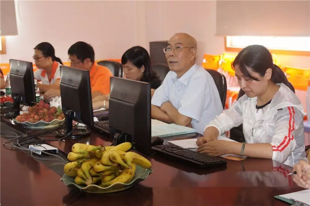 燃氣烤爐,旋轉爐,熱風循環爐,冷凍醒發箱,起酥機,組合爐-賽思達-世界級烘焙設備品牌