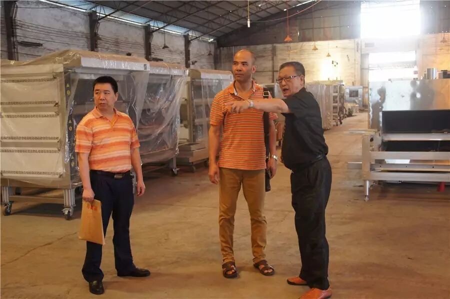 燃氣烤爐,旋轉爐,熱風循環爐,冷凍醒發箱,起酥機,組合爐-賽思達-世界級烘焙設備品牌