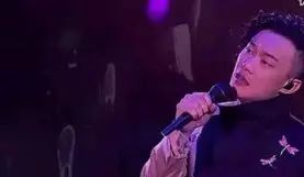 ♬现场听陈奕迅唱《约定》,第一句就被征服了...好听!