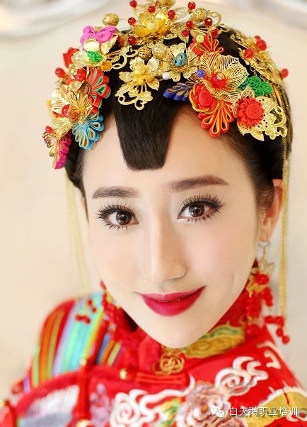 做新娘造型注意事項，準(zhǔn)新娘化妝師一定要看