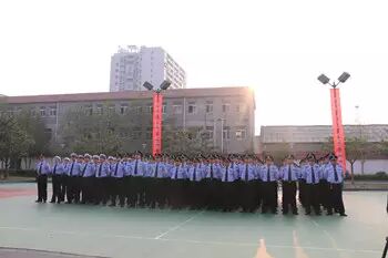 【10月24日】①钟祥市公安局举行队列训练大比武②00后女孩同居怀孕称自愿-怀孕期