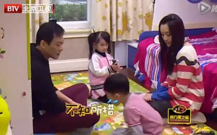 明明是二胎综艺,却被这对“大可爱小可爱”演成了年度虐狗偶像剧-怀孕期