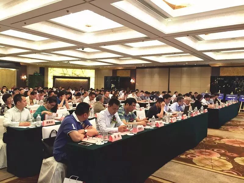 雷士亲密“对话”上海大型设计院