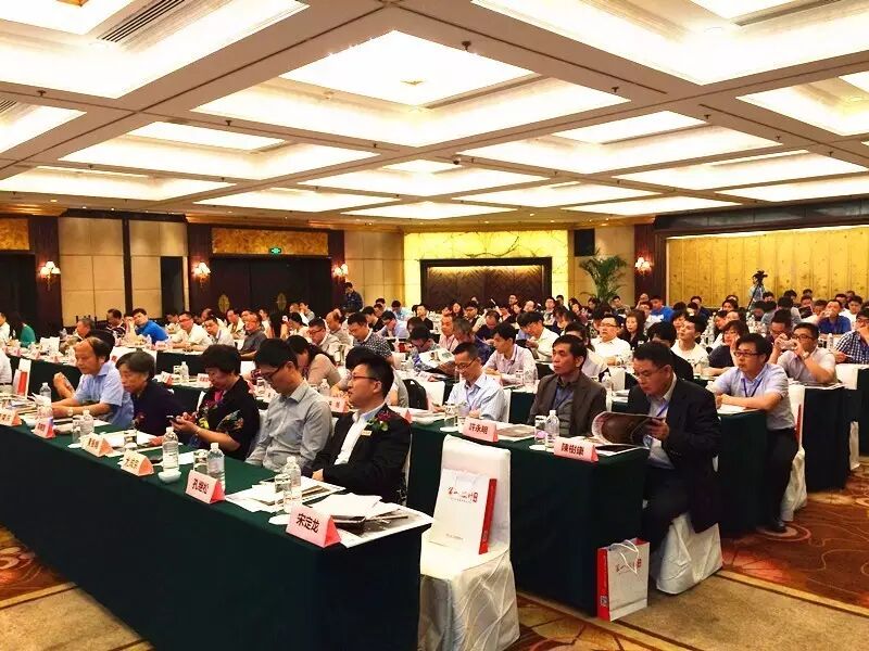 雷士亲密“对话”上海大型设计院