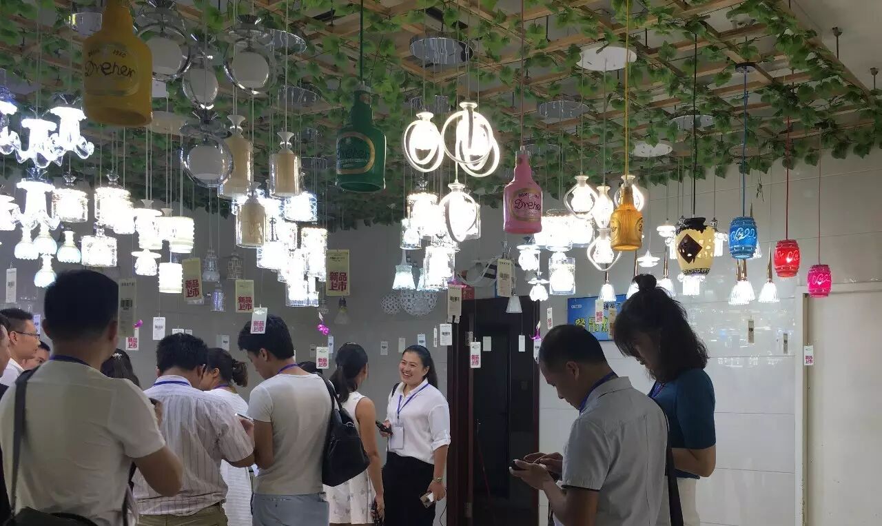 “品质+设计”双驱动 雷士家居照明升级转型显成效