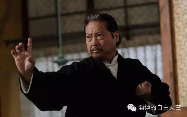 这个胖子,成龙都得喊他一声「大哥」