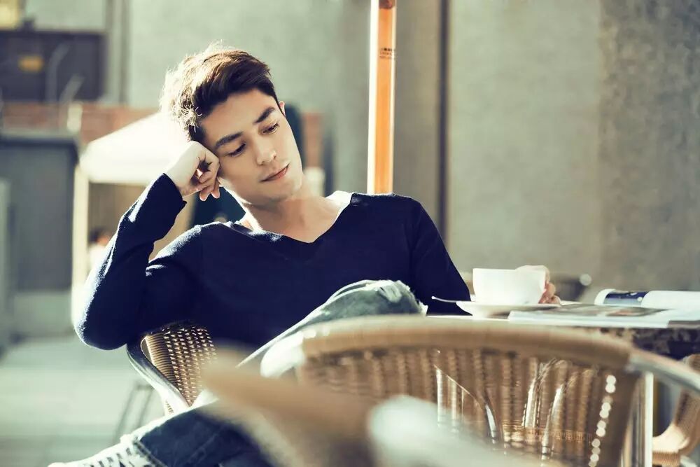 霍建华老给我发短信,也不知道为什么!