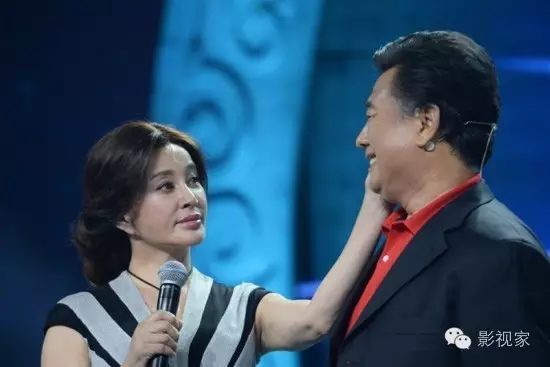刘晓庆、前夫陈国军、黑豹乐队,30年前在石家庄走穴时不...
