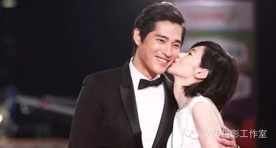 蓝正龙周幼婷结婚照曝光 低调补办婚礼