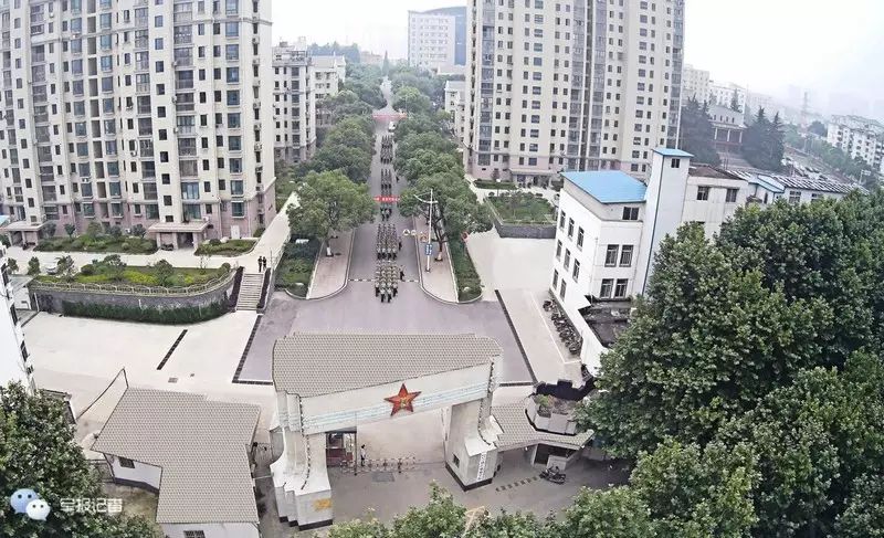 "陆军海战队"摇篮:镇江船艇学院