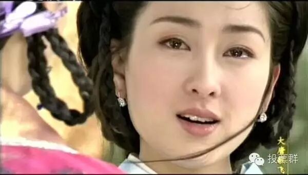 她是谢霆锋的搭档,却曾困窘住二十块钱旅馆