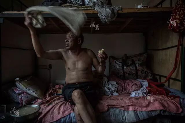 ���ѵ��й���һ��ƶ���ֻ��ĸ��ٿ쳵