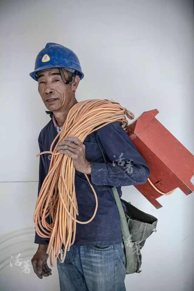���ѵ��й���һ��ƶ���ֻ��ĸ��ٿ쳵