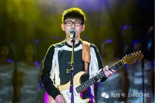 《歌手》终极踢馆赛 金志文战长沙容祖儿玩杂耍