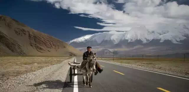 新疆最美的8条公路，震惊卡车司机，太美了！