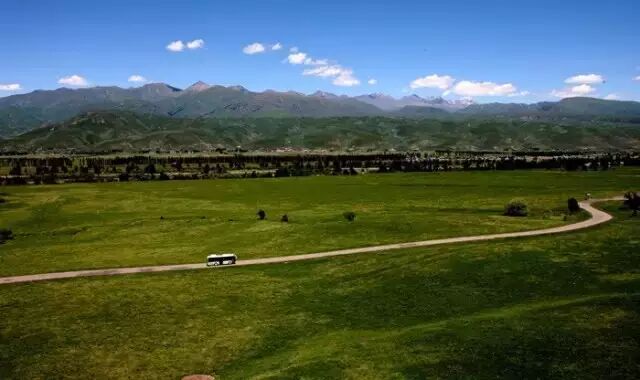 新疆最美的8条公路，震惊卡车司机，太美了！