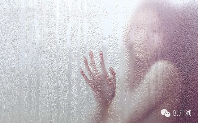 
���У�ȫ��ʮ���ݳ�Ʒ�Ƹ߸�Ь���а�
