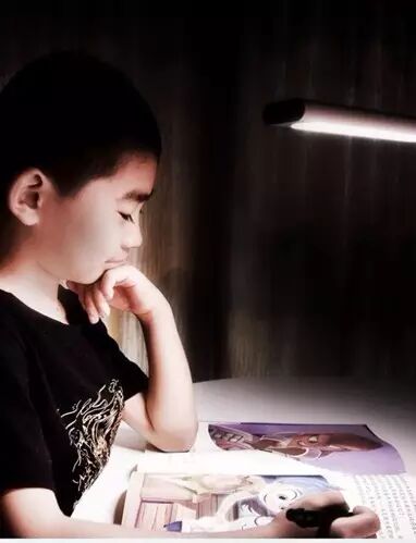 199元！小米正式发布飞利浦智睿台灯二代双光源设计