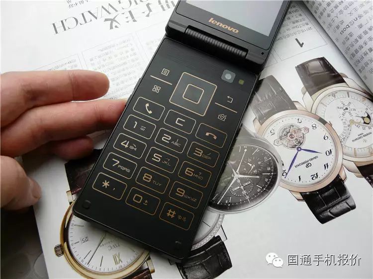 阿迪数码火热预定中" /> 该机还采用了主频为1.2GHz 的MTK6582M 四核处理器。内置512M运行内存和4G的ROM,配置500万像素摄像头,在你的日常生活需求中游刃有余 简约时尚、大气典雅的外观,较高的硬件配置和强悍的综合性能,无论网上冲浪还是游戏影音娱乐都能带来良好的视觉体验和舒适的操作感,还有独特的简爱桌面量身定做的关爱就在这里!独特的关爱就给特别的你。 [[img STYLE="Box-siZinG: border-box !