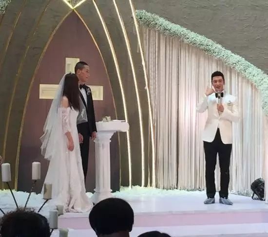 现实版＂熊顿＂大婚 黄晓明剧组请假来证婚