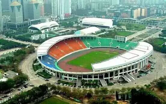 灯光说：国足昨晚2-0战胜卡塔尔队，我也见证了