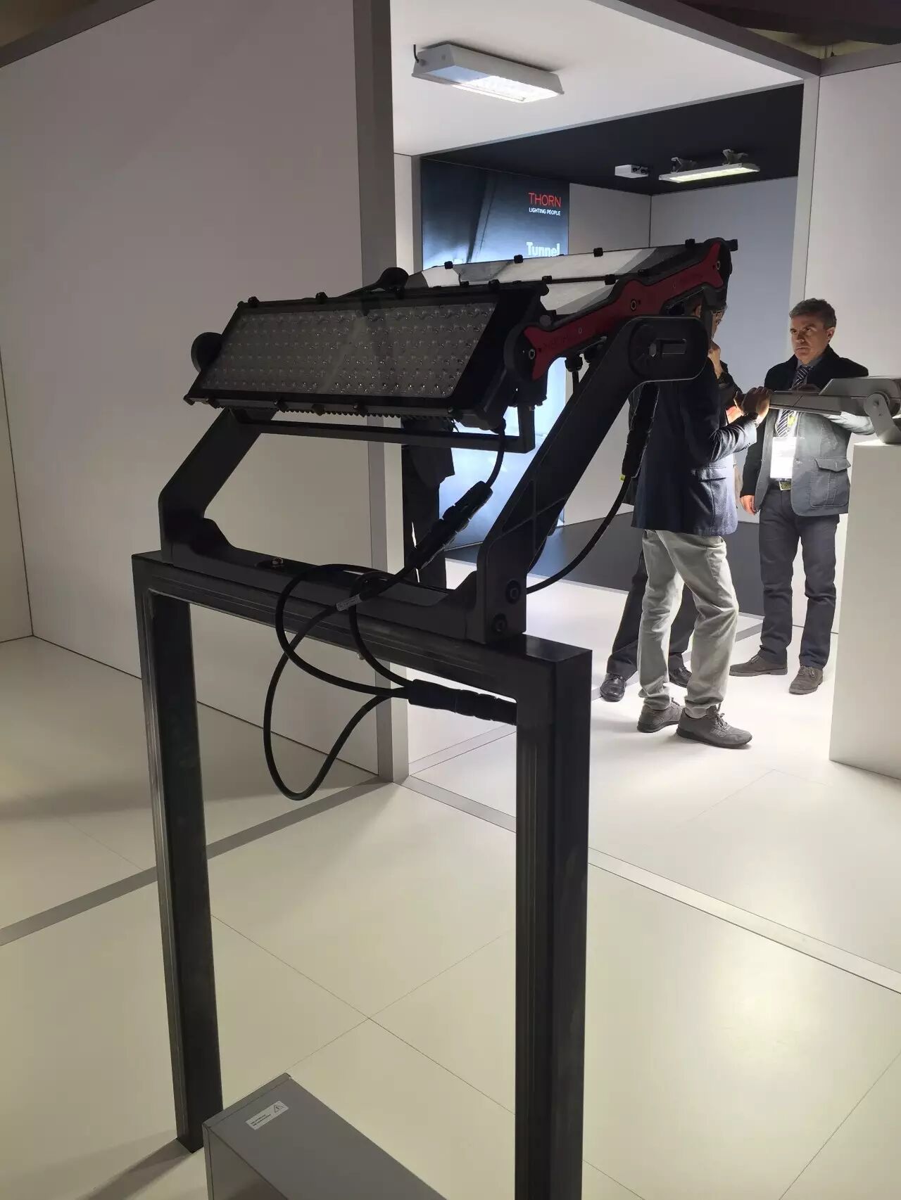 THORN:We make great lighting easy for you