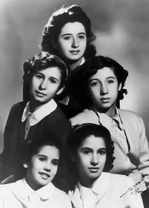 投胎指南| 20岁怀孕辍学、创立品牌,然后……就成功了-怀孕期