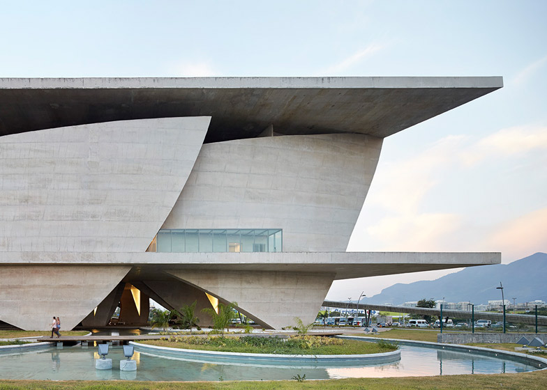 巴西完美的混凝土建筑美学|cidade das ar