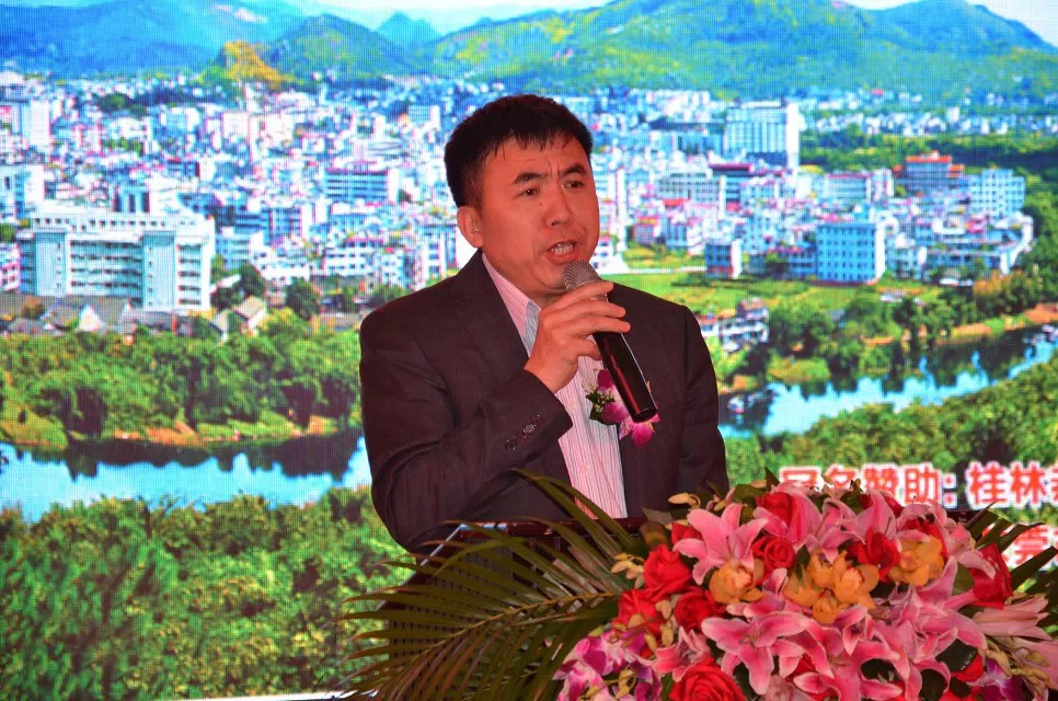 在广东的恭城老乡们！坐动车回来回来记得到【财茂·印象恭城】售楼部报销动车票哦！877 / 作者:明太鱼 / 帖子ID:111977