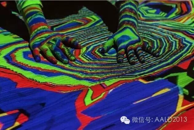 虚拟&数字艺术先驱Miguel Chevalier的光影宇宙丨A· 播客