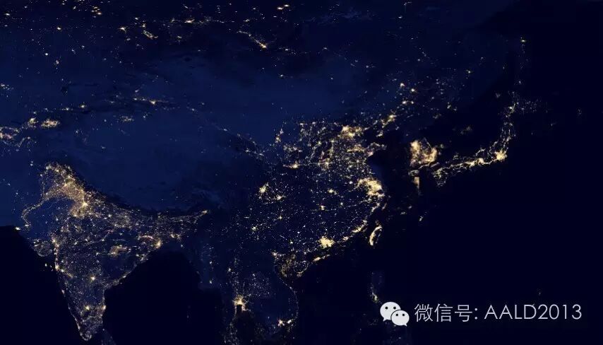 在光和彩的诱导下我们复制出的“不夜城”丨A · 趣谈