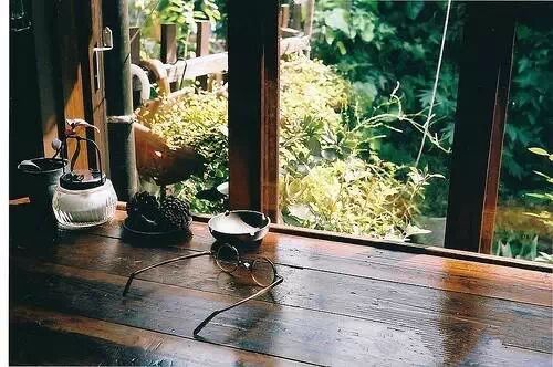 人生只有两个方向：一个是出门，一个是回家！