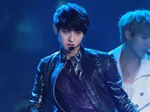 93年的奶茶妹妹怀孕,00年的易烊千玺庆生15岁,称99年的王俊凯有代沟…我们都老了!-怀孕期